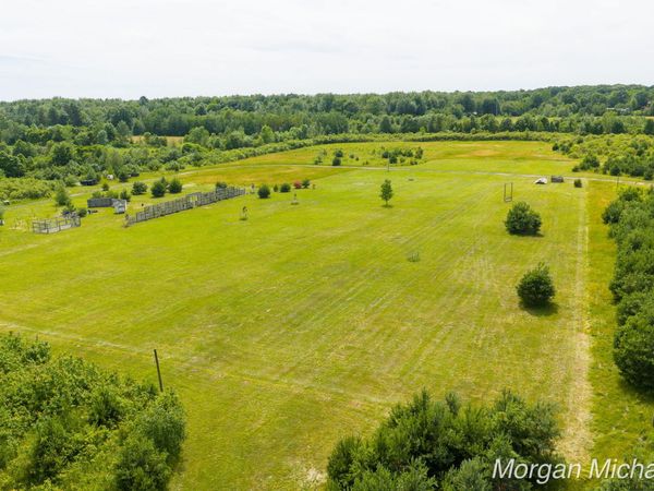 3825 S Brooks, Muskegon, MI 49444