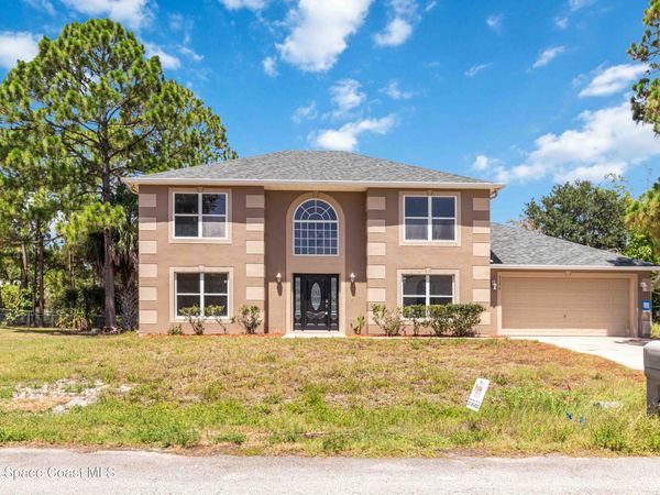 1156 Camas Avenue NW, Palm Bay, FL 32907