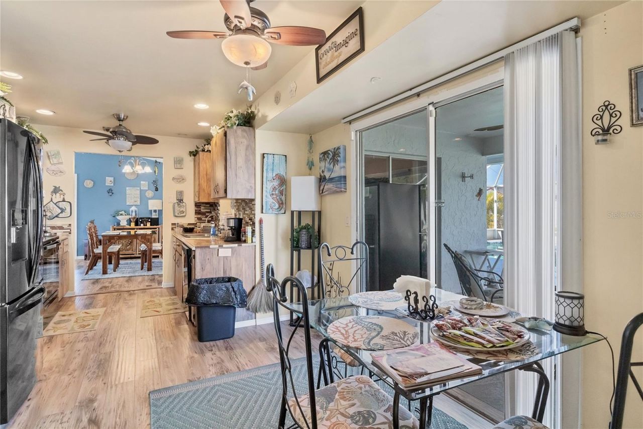 2339 Lake View Boulevard, Port Charlotte, FL 33948 Photo