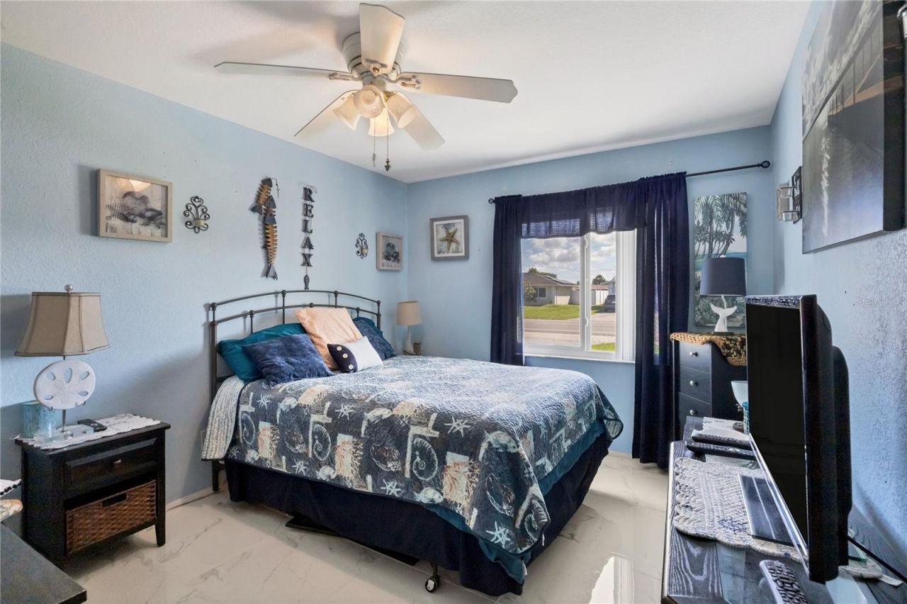 2339 Lake View Boulevard, Port Charlotte, FL 33948 Photo