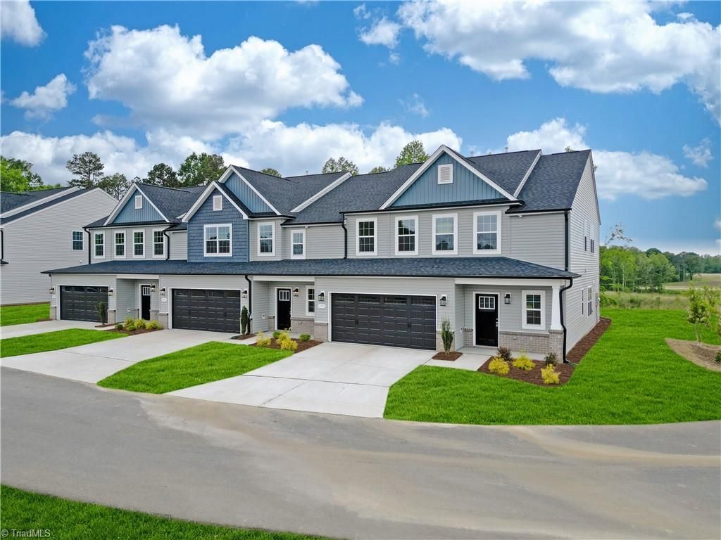 308 Goldberry Lane, Jamestown, NC 27282 Main Photo
