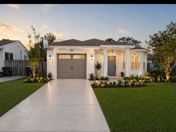 2109 Dock Street, West Palm Beach, FL 33401