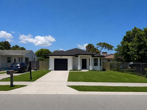 2109 Dock Street, West Palm Beach, FL 33401
