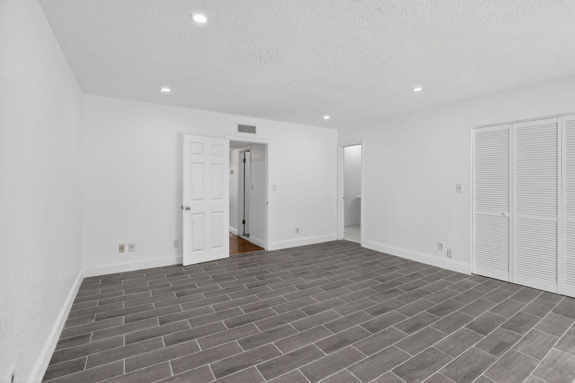 11556 NW 1st Street, Plantation, FL 33325 Photo