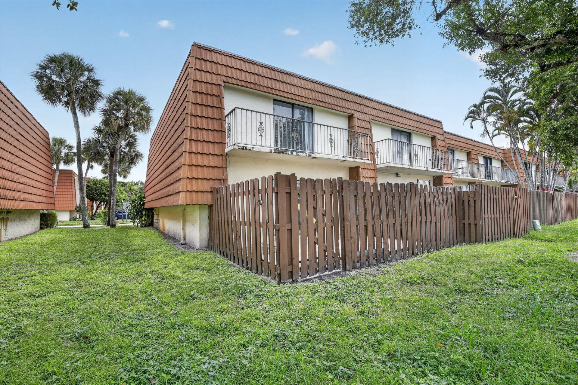 11556 NW 1st Street, Plantation, FL 33325 Photo