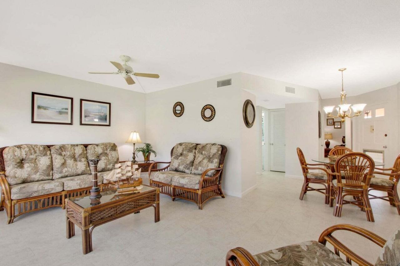 120 Lehane Terrace, Unit 109, North Palm Beach, FL 33408 Photo