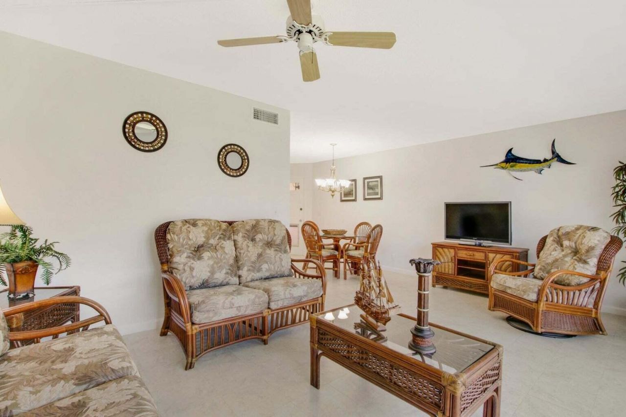 120 Lehane Terrace, Unit 109, North Palm Beach, FL 33408 Photo