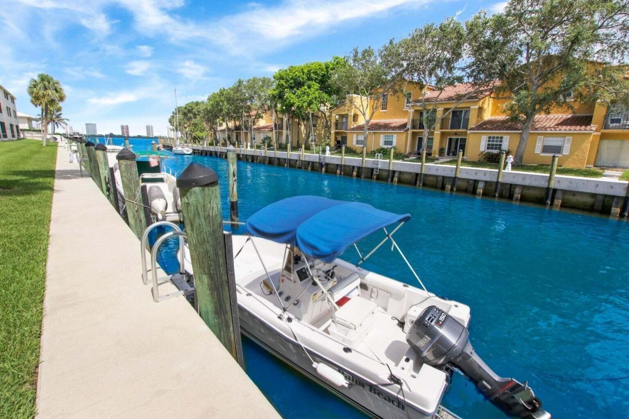 120 Lehane Terrace, Unit 109, North Palm Beach, FL 33408 Photo