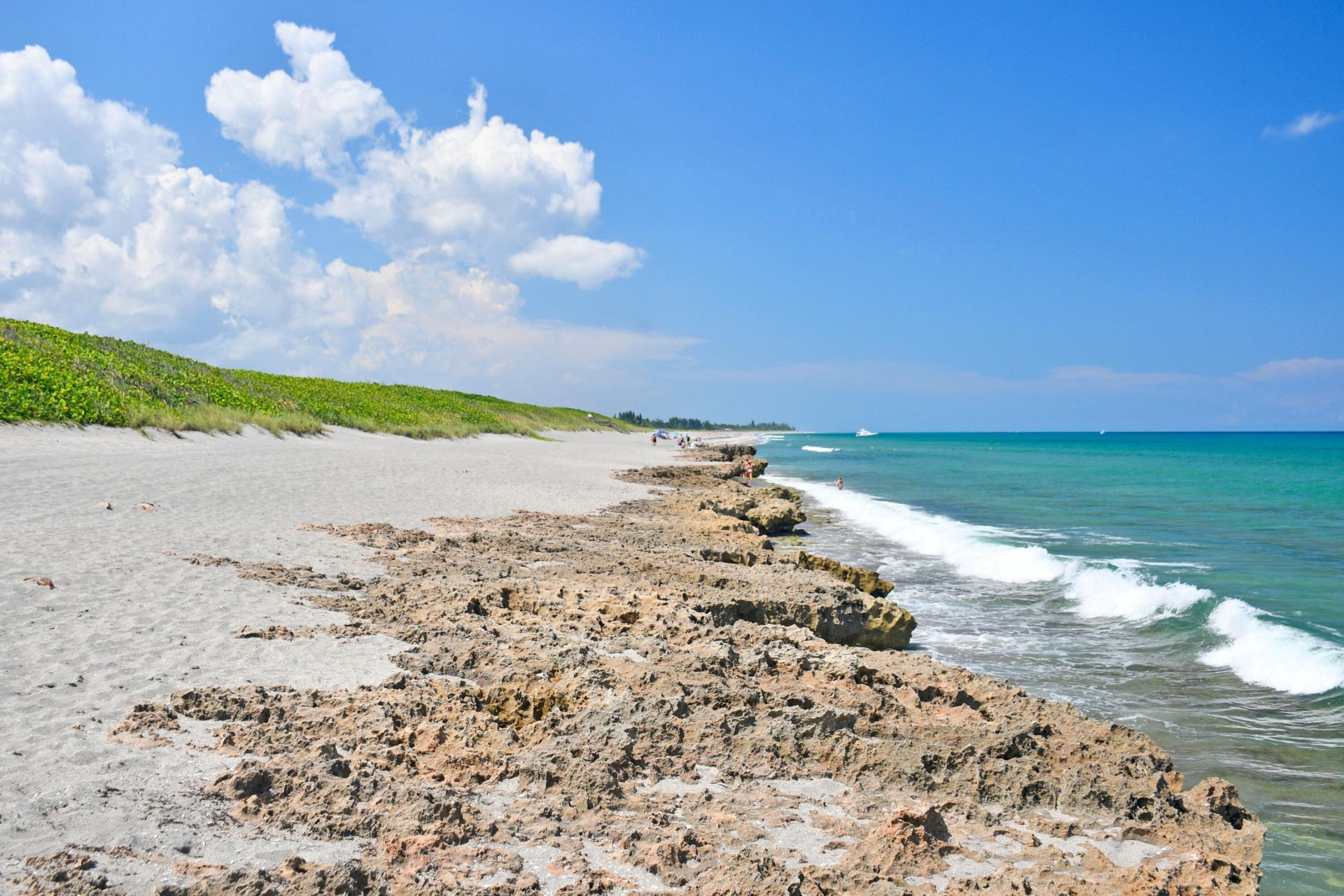 9025 SE Bridge Road, Unit A, Hobe Sound, FL 33455 Photo