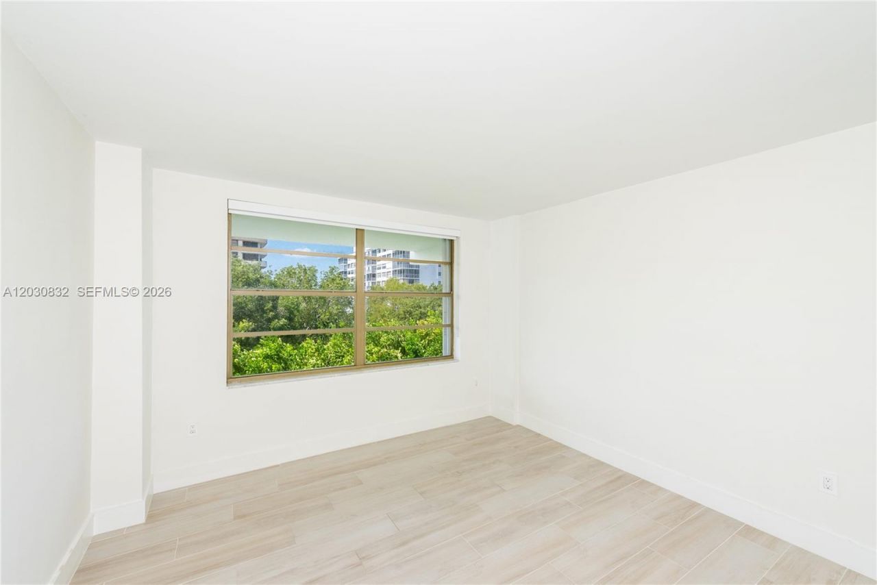 155 Ocean Lane Dr, Unit 403, Key Biscayne, FL 33149 Photo