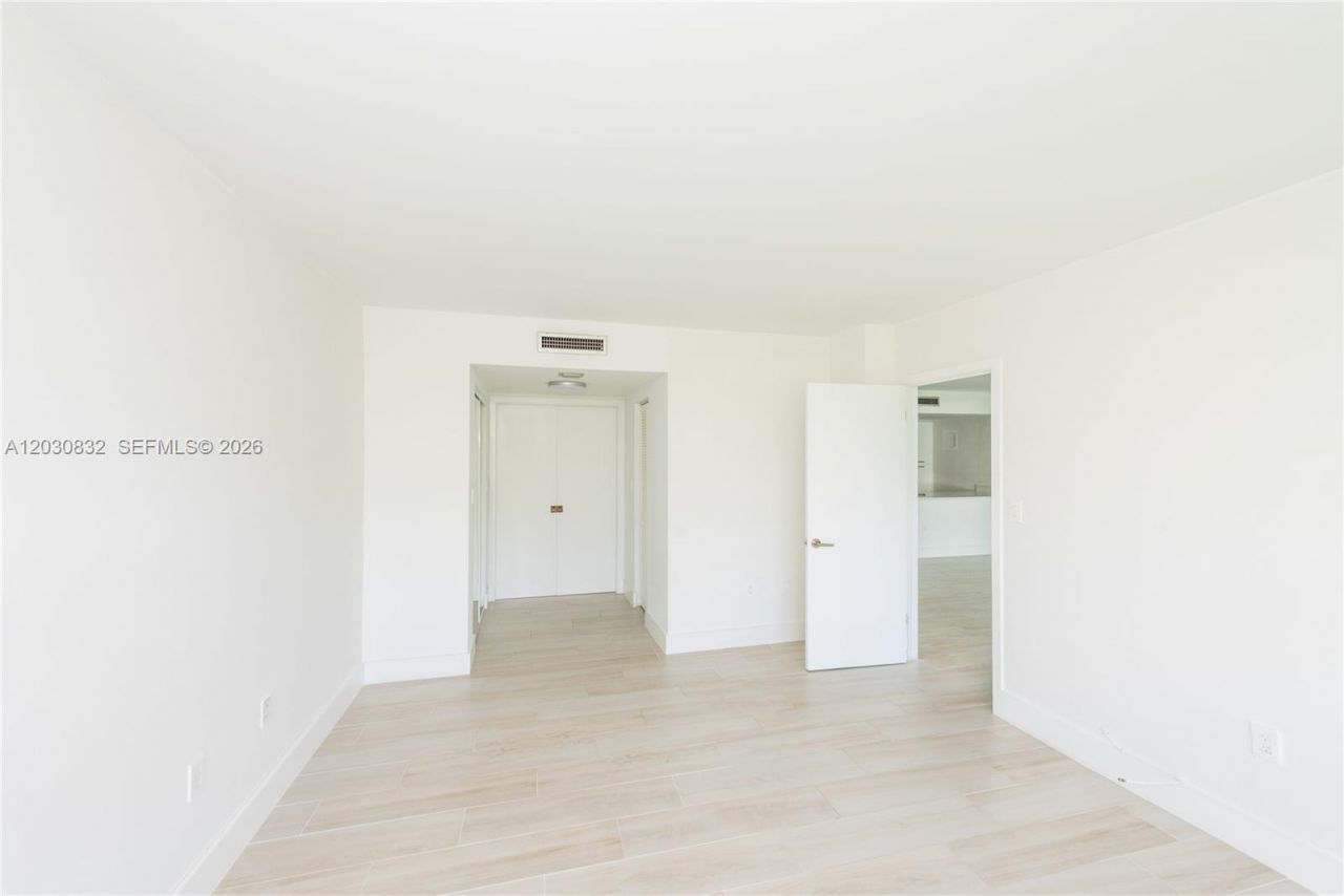 155 Ocean Lane Dr, Unit 403, Key Biscayne, FL 33149 Photo