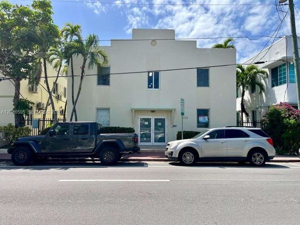 7928 Harding Ave , Unit 3, Miami Beach, FL 33141