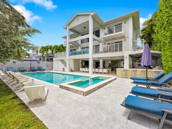 1076 NE Little River Dr, Miami, FL 33138