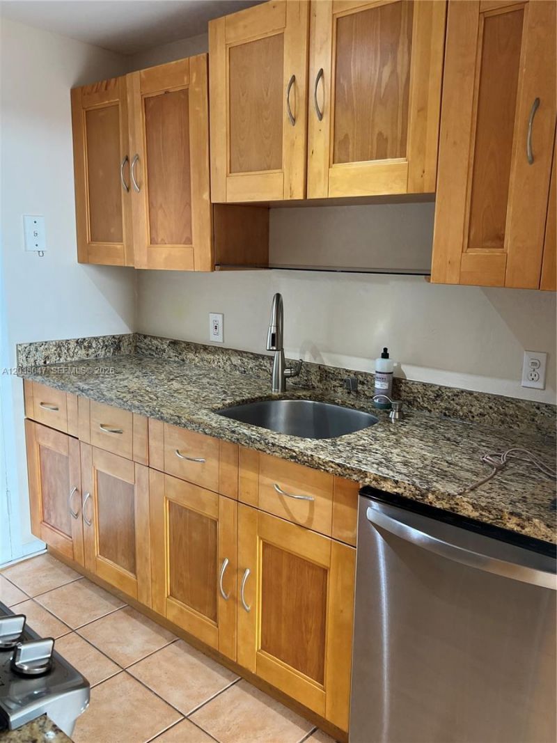 2350 NE 135th St, Unit 704, North Miami, FL 33181 Photo