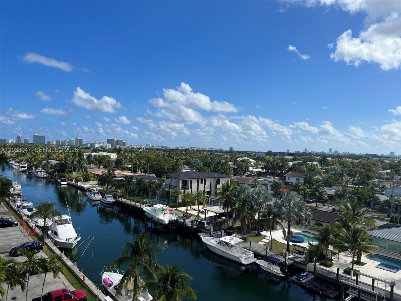 2350 NE 135th St, Unit 704, North Miami, FL 33181 Photo