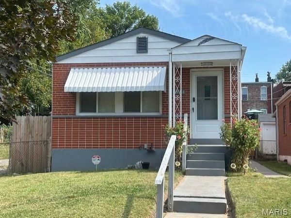 3814 Illinois Avenue , St Louis, MO 63118
