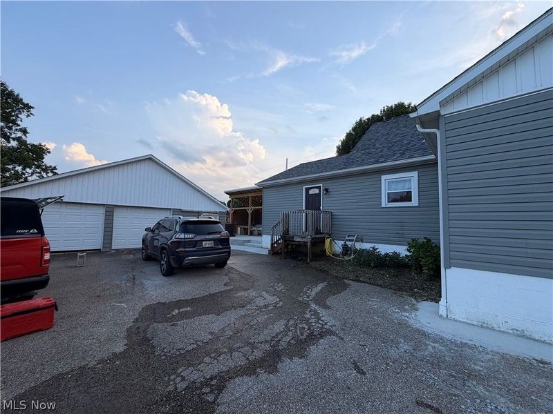 4010 Chandlersville Road, Zanesville, OH 43701 Photo 2