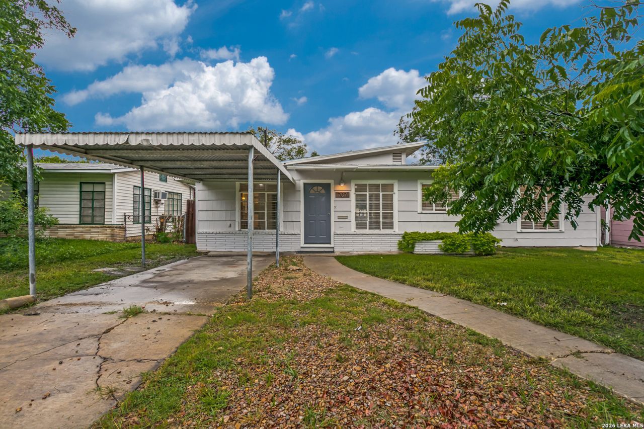 707 Sumner Dr, San Antonio, TX 78209 Main Photo