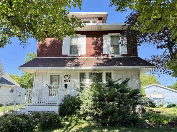 921 Cornelia Street, Janesville, WI 53545