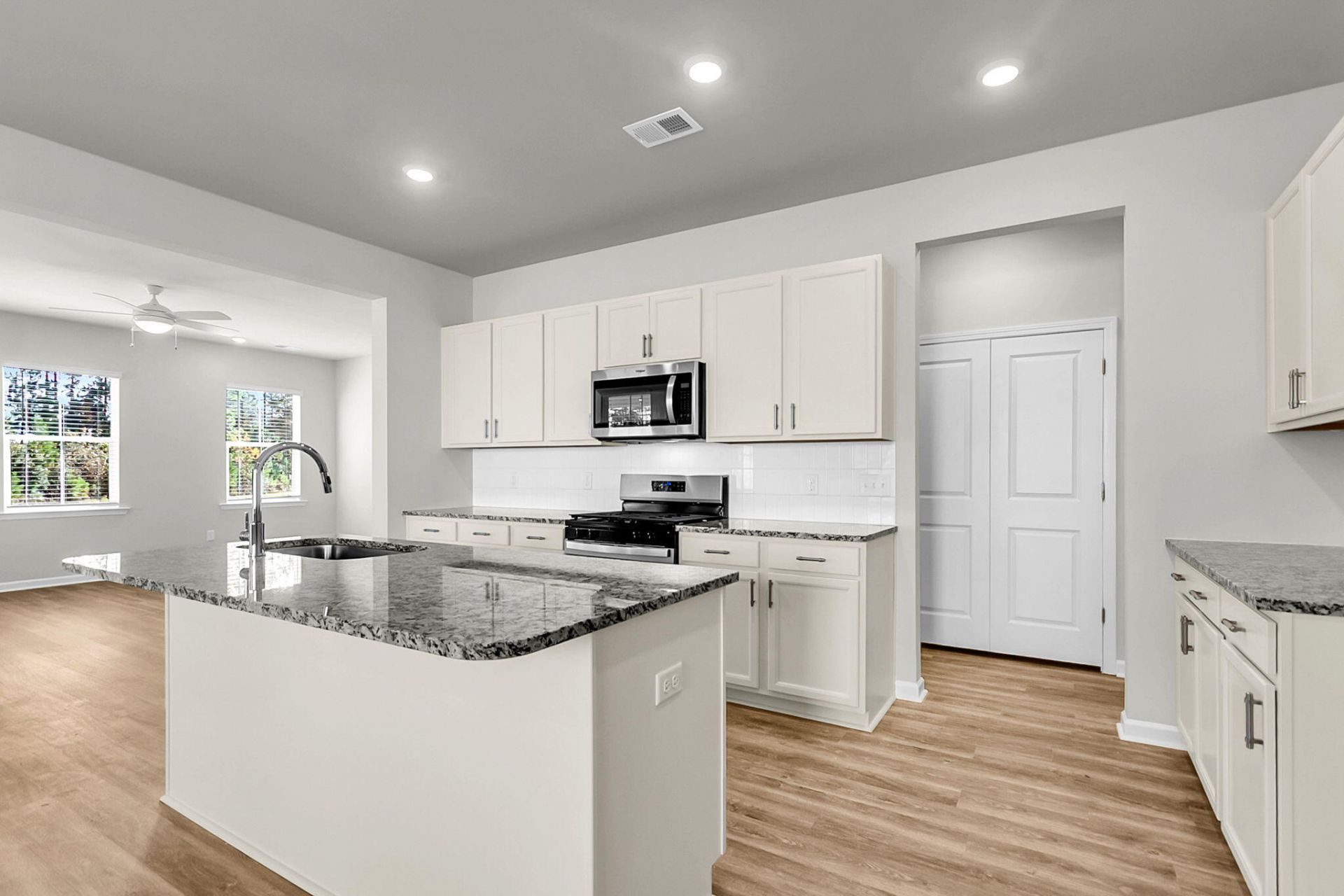 228 Hungerford Drive Photo 12
