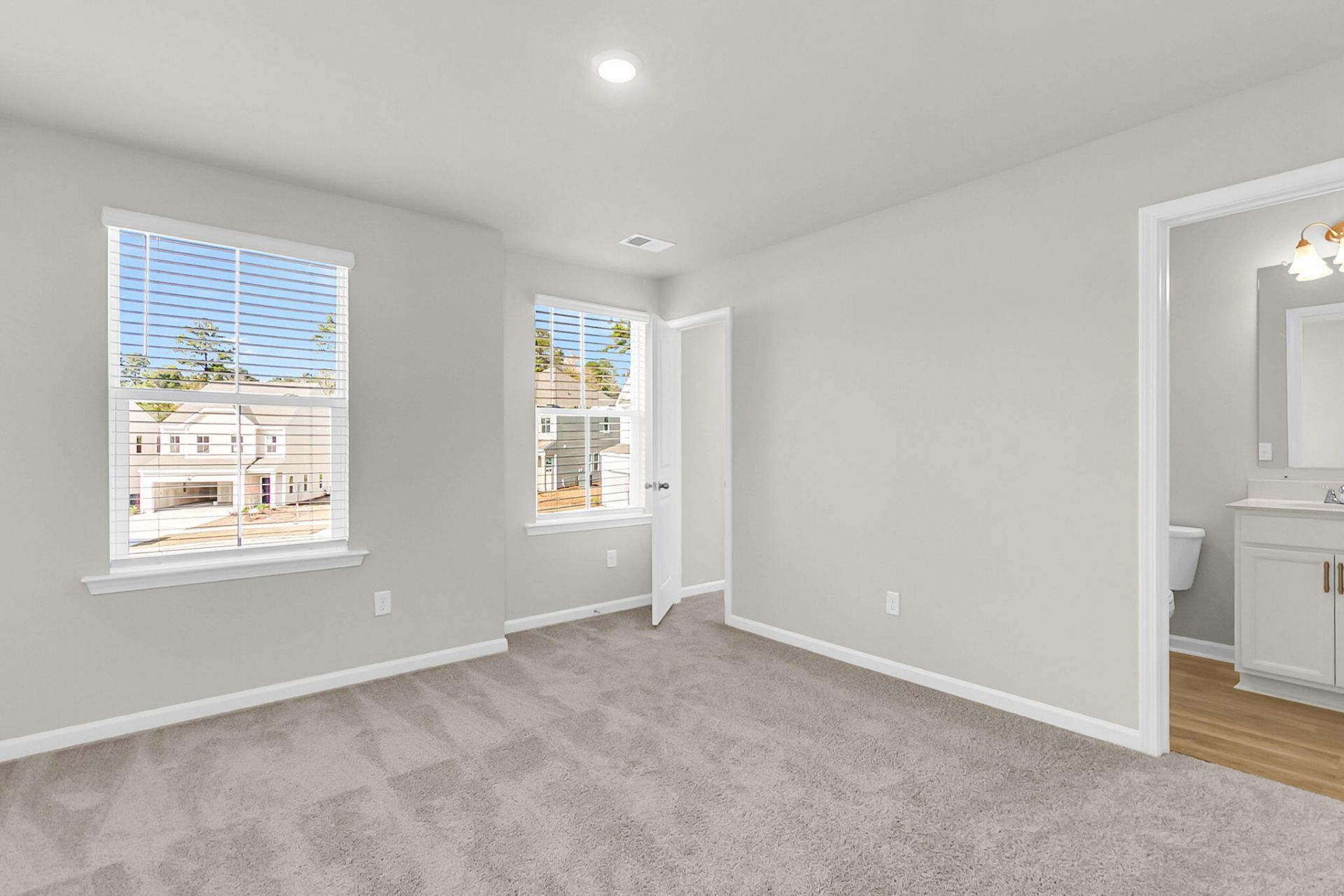 228 Hungerford Drive Photo 21