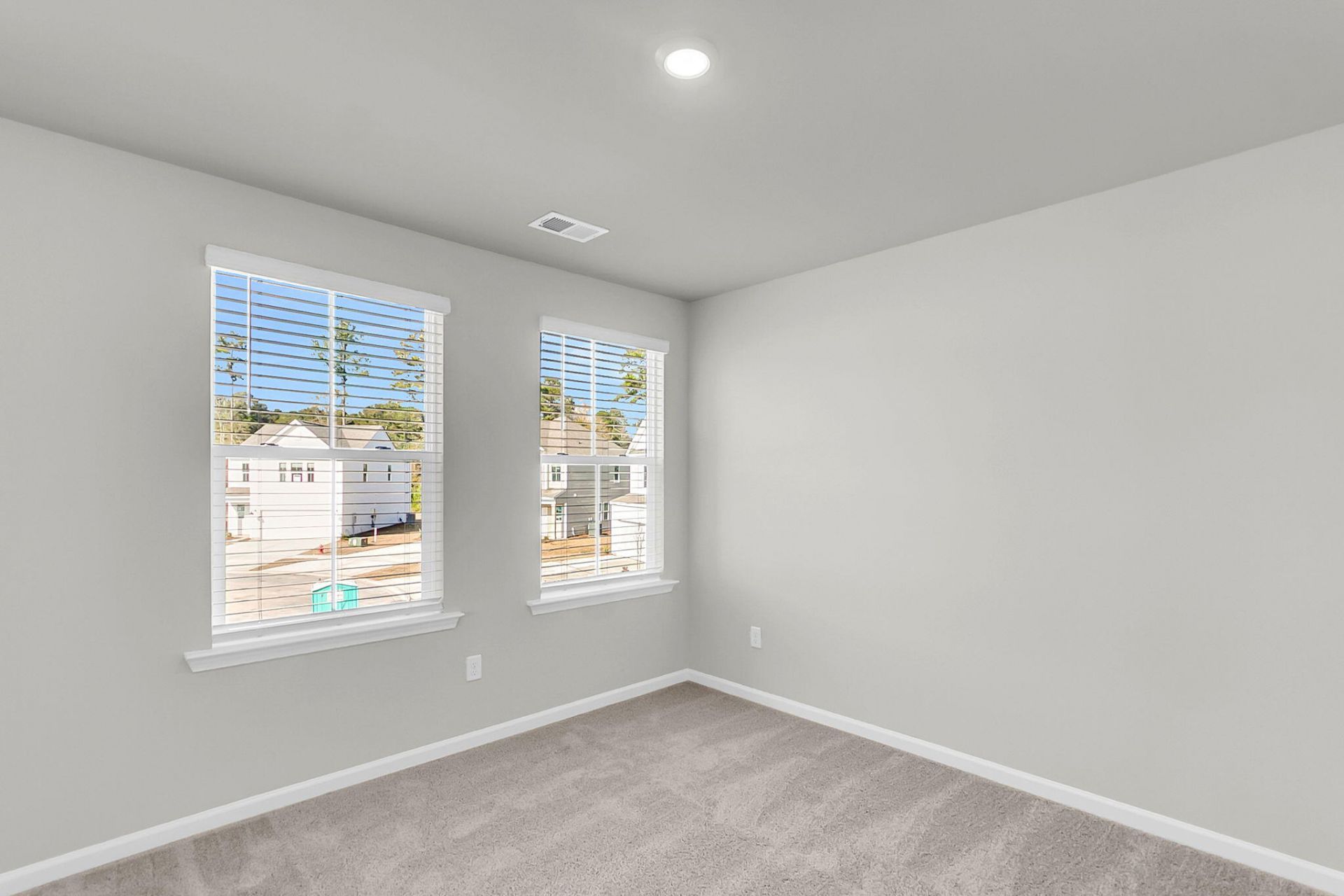 228 Hungerford Drive Photo 24