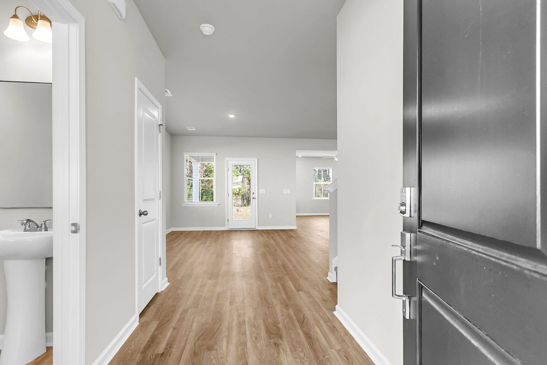 228 Hungerford Drive Photo 6