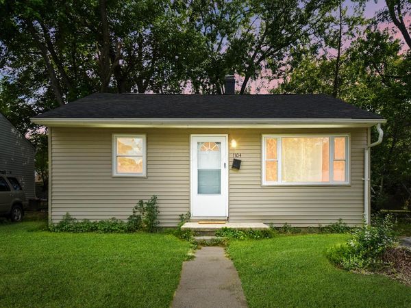 1104 Russell Avenue , Springfield, OH 45506