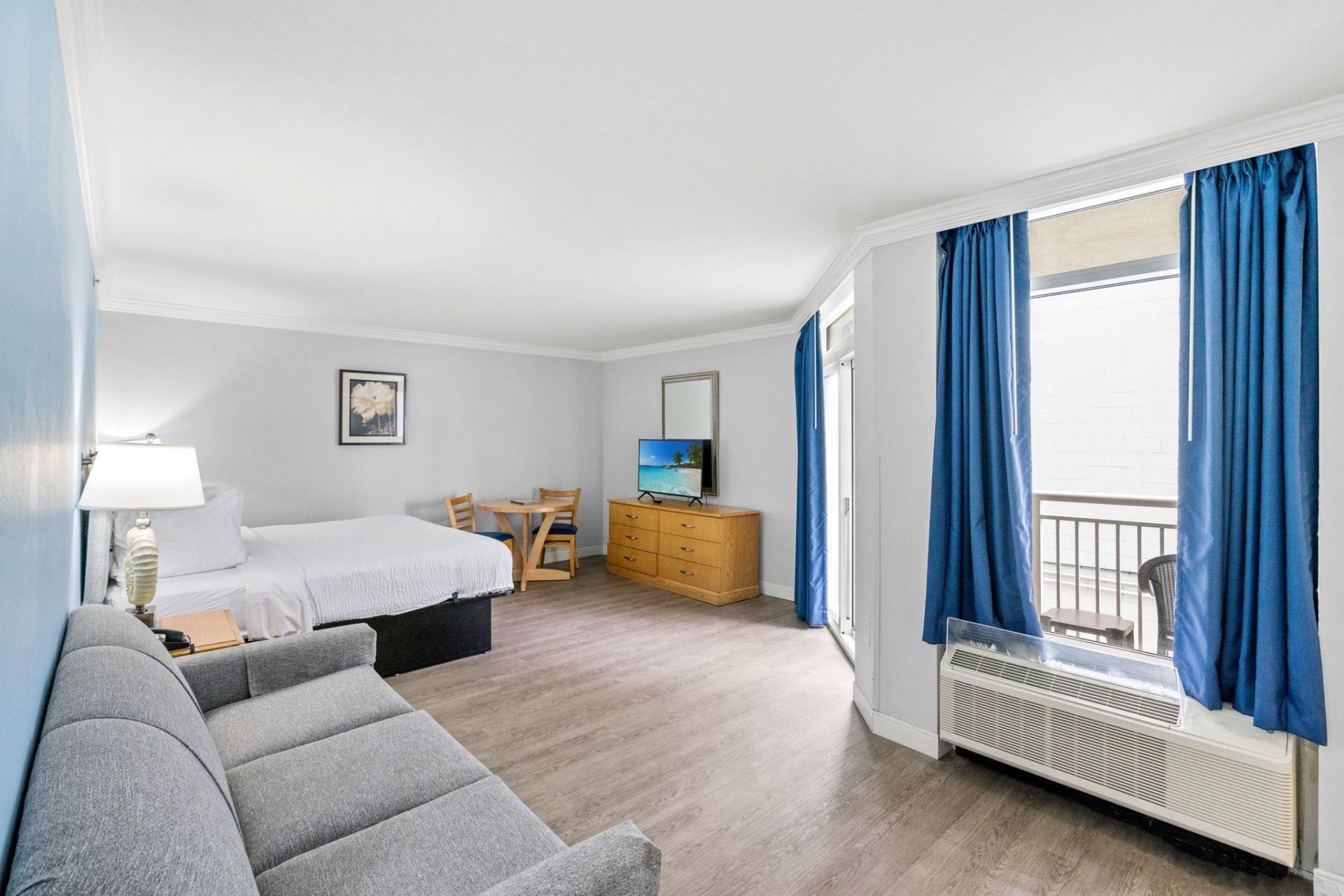 2201 S Ocean Blvd.  Photo 4