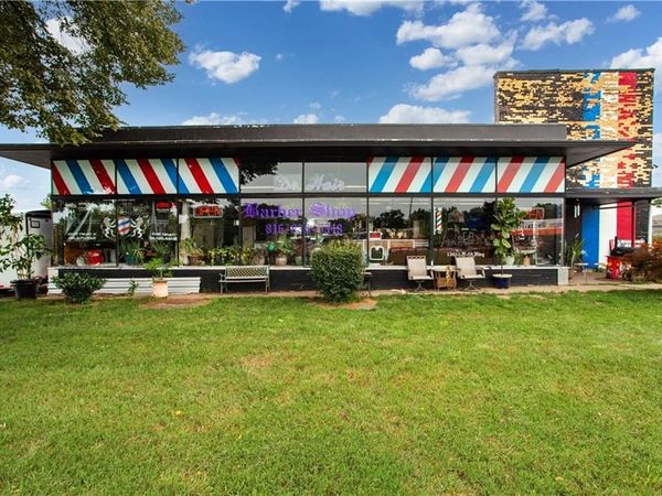 13011 E 40 Highway Highway, Independence, MO 64055