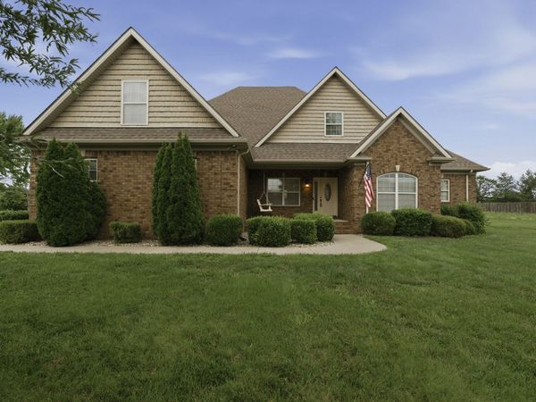 4638 Fairvue Farm Blvd , Bowling Green, KY 42104