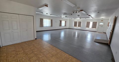 190 S West Street, Fernley, NV 89408 Photo