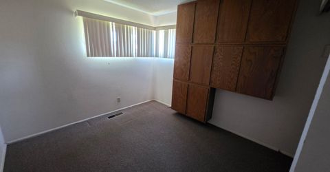 190 S West Street, Fernley, NV 89408 Photo