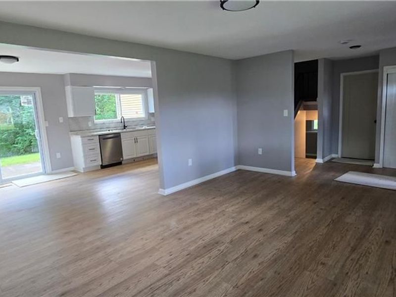 5880 Woodstone Drive, Trotwood, OH 45426 Photo 4