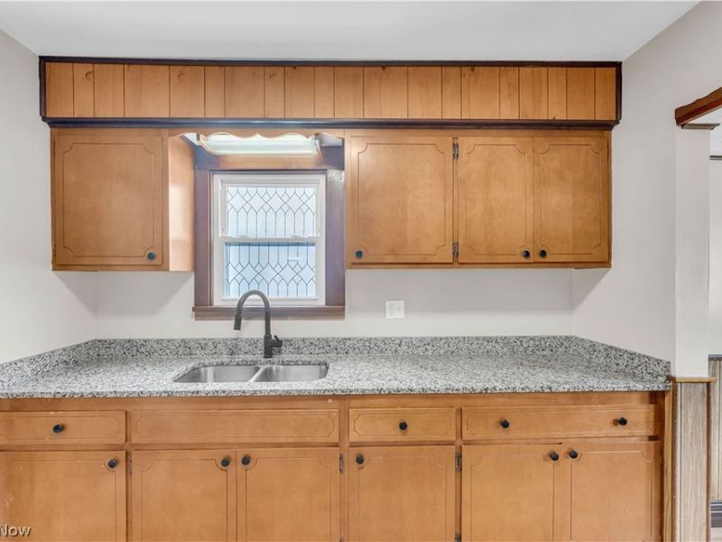 6800 Kazimier Avenue , Cleveland, OH 44105 Photo 11