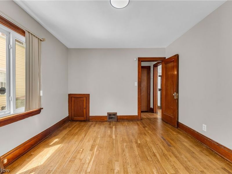 6800 Kazimier Avenue , Cleveland, OH 44105 Photo 16