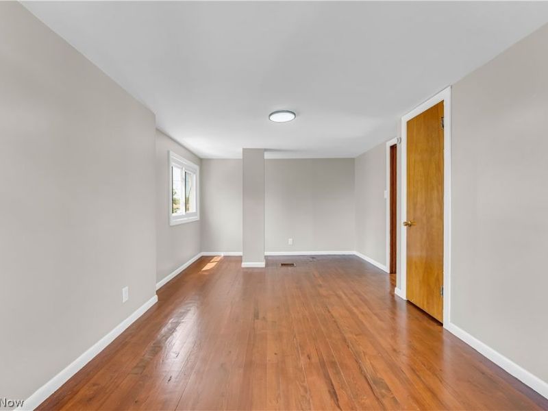 6800 Kazimier Avenue , Cleveland, OH 44105 Photo 17