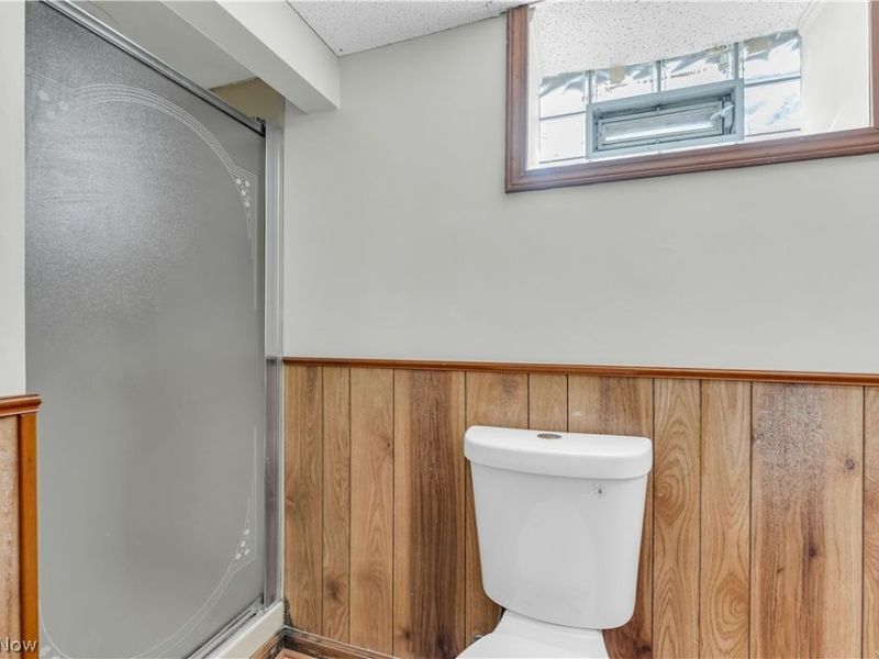 6800 Kazimier Avenue , Cleveland, OH 44105 Photo 22