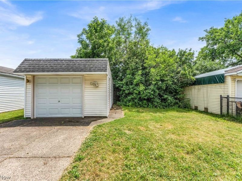 6800 Kazimier Avenue , Cleveland, OH 44105 Photo 26