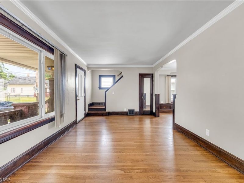 6800 Kazimier Avenue , Cleveland, OH 44105 Photo 5