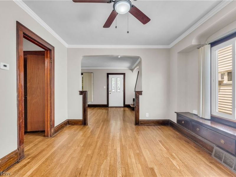 6800 Kazimier Avenue , Cleveland, OH 44105 Photo 6