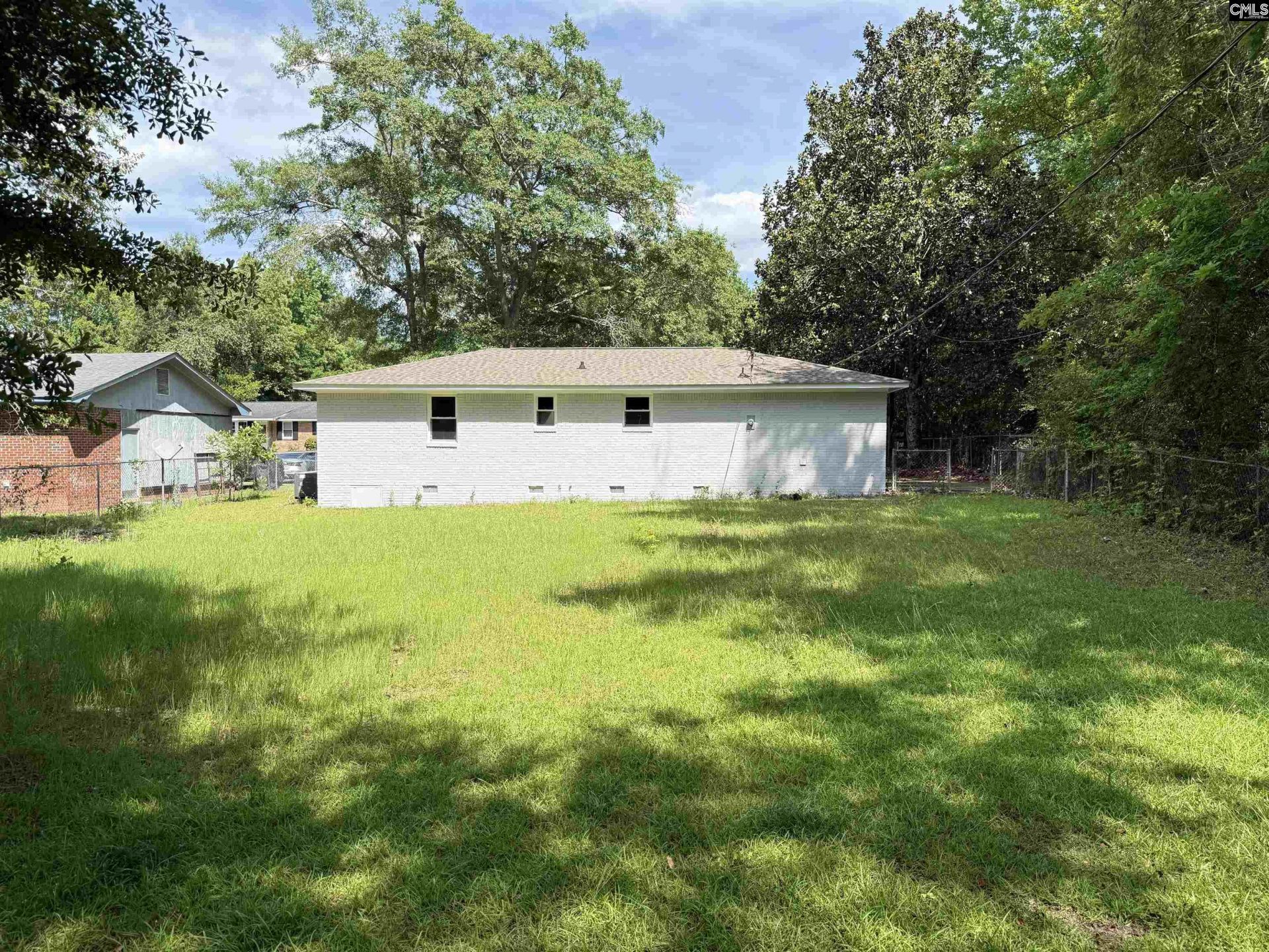 714 Henry Street  Photo 11