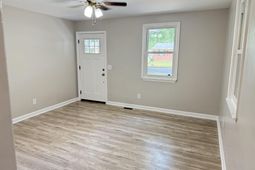 714 Henry Street  photo 4