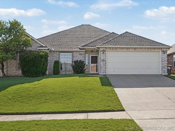 3923 S 216th East Avenue , Broken Arrow, OK 74014