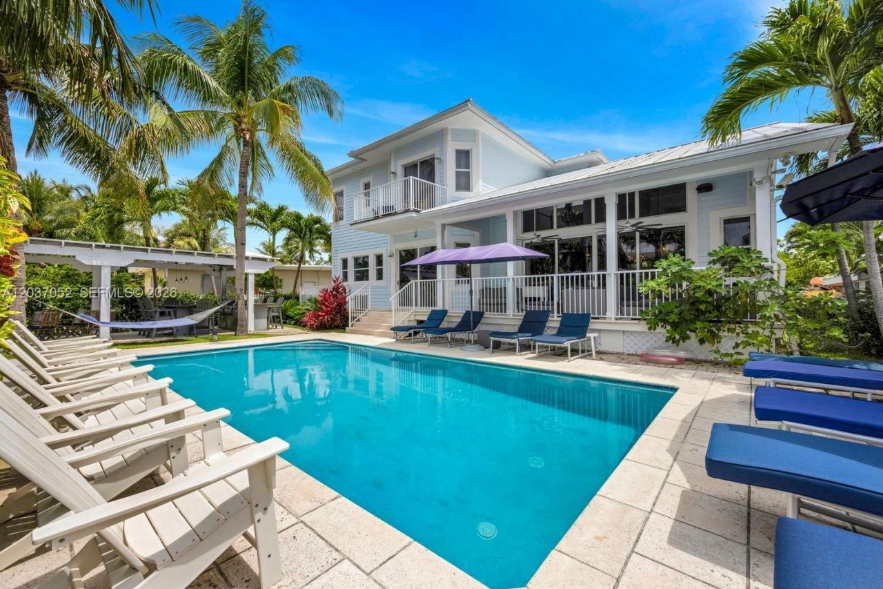 1074 NE Little River Dr , Miami, FL 33138 Photo