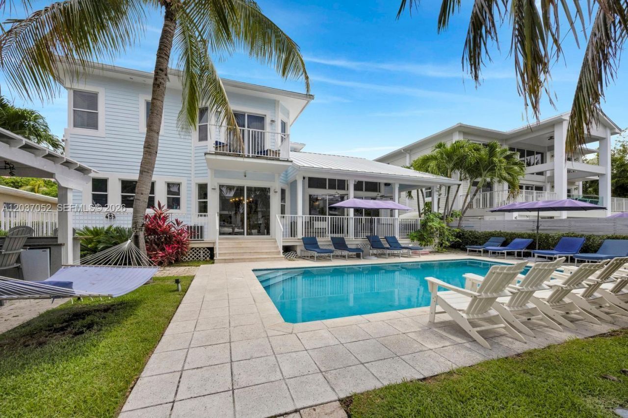 1074 NE Little River Dr , Miami, FL 33138 Photo