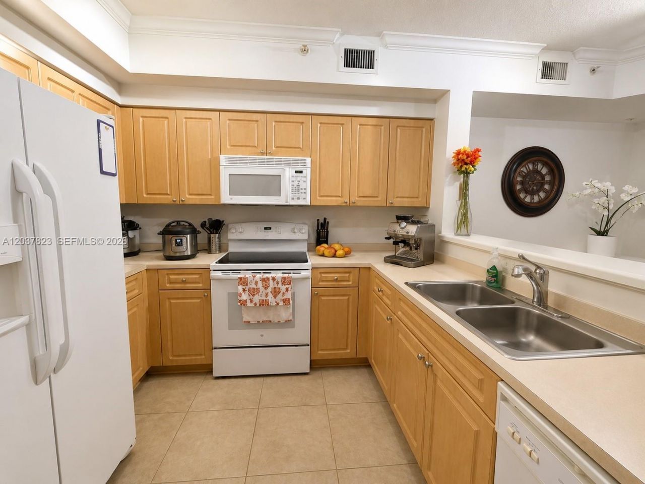 6861 SW 44th St , Unit 205, Miami, FL 33155 Photo