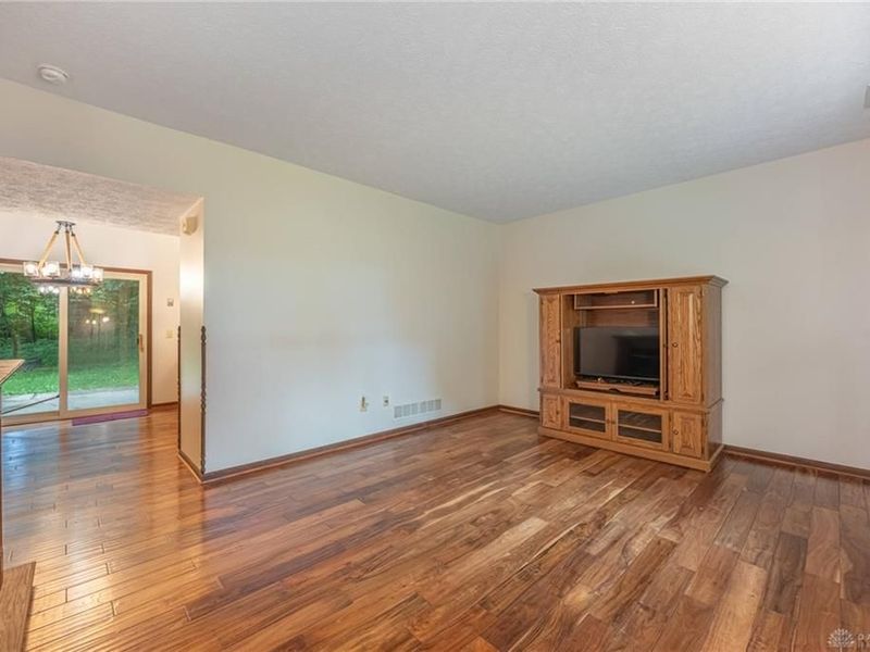 2038 Pratt Road, Blanchester, OH 45107 Photo 8