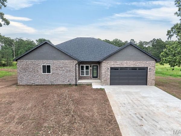 26780 Ontario Drive, Lebanon, MO 65536