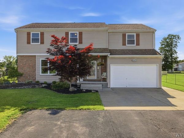 6922 Walmore Road, Niagara Falls, NY 14304